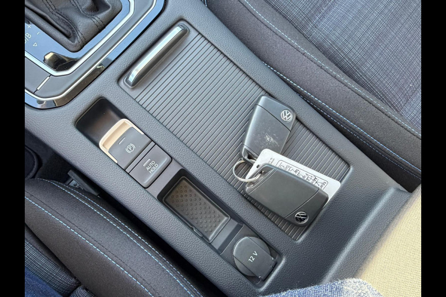 Volkswagen Passat Variant 1.4 TSI PHEV GTE Business/ trekhaak / virtuel dashboard