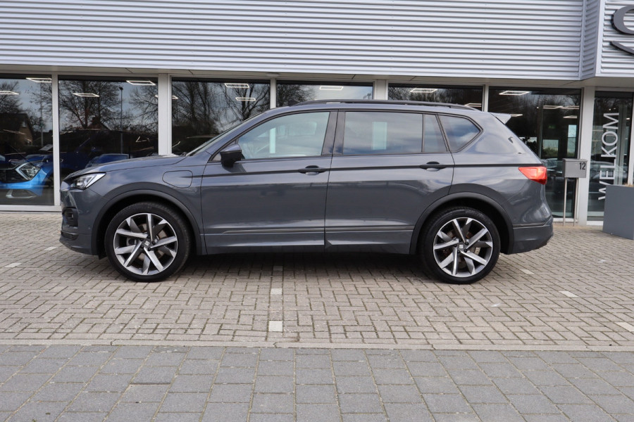 Seat Tarraco 1.4 TSI e-Hybrid PHEV FR 245Pk / Business Intense / Navi / ACC / Panoramadak / 360 Camera / Side Assist / Trekhaak.