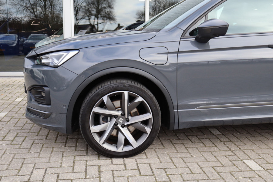 Seat Tarraco 1.4 TSI e-Hybrid PHEV FR 245Pk / Business Intense / Navi / ACC / Panoramadak / 360 Camera / Side Assist / Trekhaak.