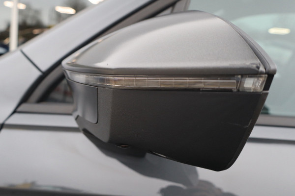 Seat Tarraco 1.4 TSI e-Hybrid PHEV FR 245Pk / Business Intense / Navi / ACC / Panoramadak / 360 Camera / Side Assist / Trekhaak.