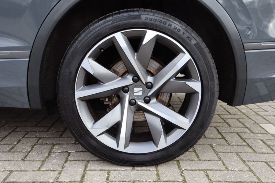 Seat Tarraco 1.4 TSI e-Hybrid PHEV FR 245Pk / Business Intense / Navi / ACC / Panoramadak / 360 Camera / Side Assist / Trekhaak.