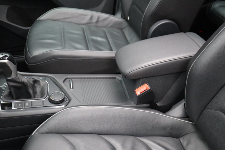 Seat Tarraco 1.4 TSI e-Hybrid PHEV FR 245Pk / Business Intense / Navi / ACC / Panoramadak / 360 Camera / Side Assist / Trekhaak.