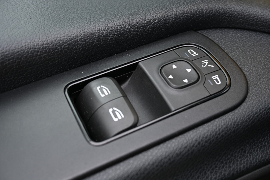 Mercedes-Benz Sprinter 316 CDI L2 Dubbele cabine Open laadbak 3500 kg Trekhaak, Standkachel, MBUX, Brake assyst