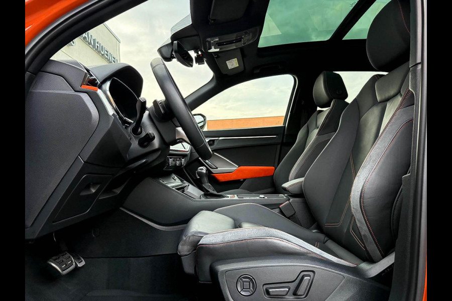 Audi Q3 45TFSI e 245pk S-Tronic Competition Edition One S-Line 1e Eig! Audi Exclusive|Pano|B&O|Magnetic|Leder|360°|Ambiance|Matrix