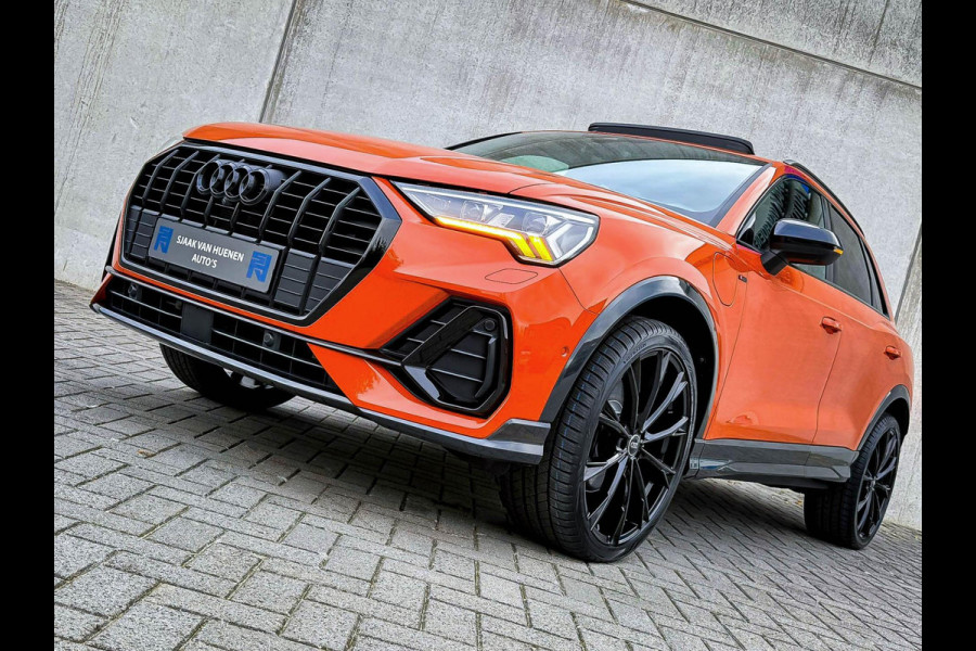 Audi Q3 45TFSI e 245pk S-Tronic Competition Edition One S-Line 1e Eig! Audi Exclusive|Pano|B&O|Magnetic|Leder|360°|Ambiance|Matrix