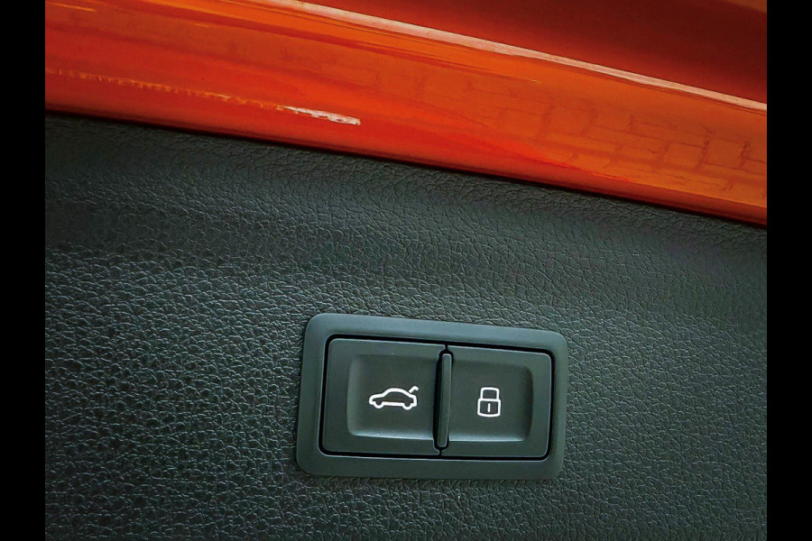 Audi Q3 45TFSI e 245pk S-Tronic Competition Edition One S-Line 1e Eig! Audi Exclusive|Pano|B&O|Magnetic|Leder|360°|Ambiance|Matrix