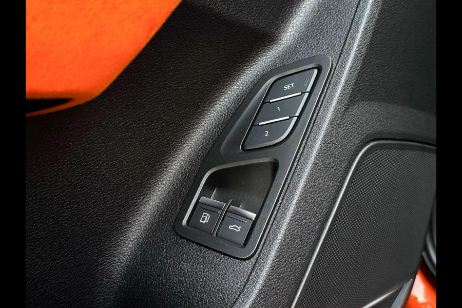 Audi Q3 45TFSI e 245pk S-Tronic Competition Edition One S-Line 1e Eig! Audi Exclusive|Pano|B&O|Magnetic|Leder|360°|Ambiance|Matrix