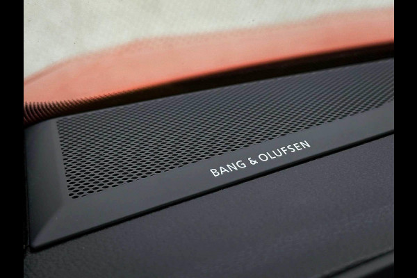 Audi Q3 45TFSI e 245pk S-Tronic Competition Edition One S-Line 1e Eig! Audi Exclusive|Pano|B&O|Magnetic|Leder|360°|Ambiance|Matrix