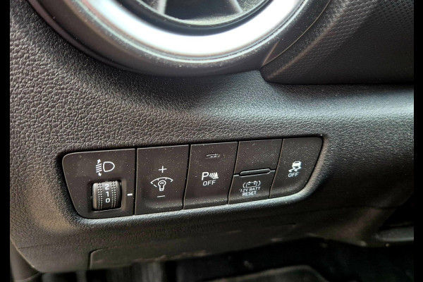 Hyundai Kona 1.6 GDI HEV Comfort . Camera . Apple carplay