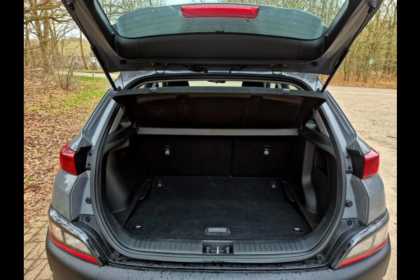 Hyundai Kona 1.6 GDI HEV Comfort . Camera . Apple carplay