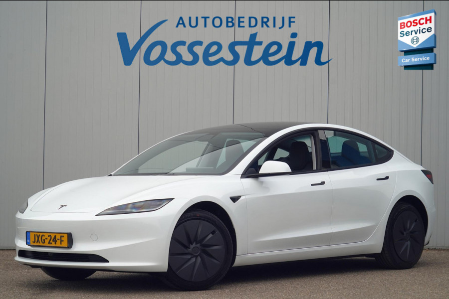 Tesla Model 3 RWD 60 kWh / Nieuw! / Incl. BTW / Pano / Stuurverw. / Elek. Klep / 360 camera / Pearl White Metallic