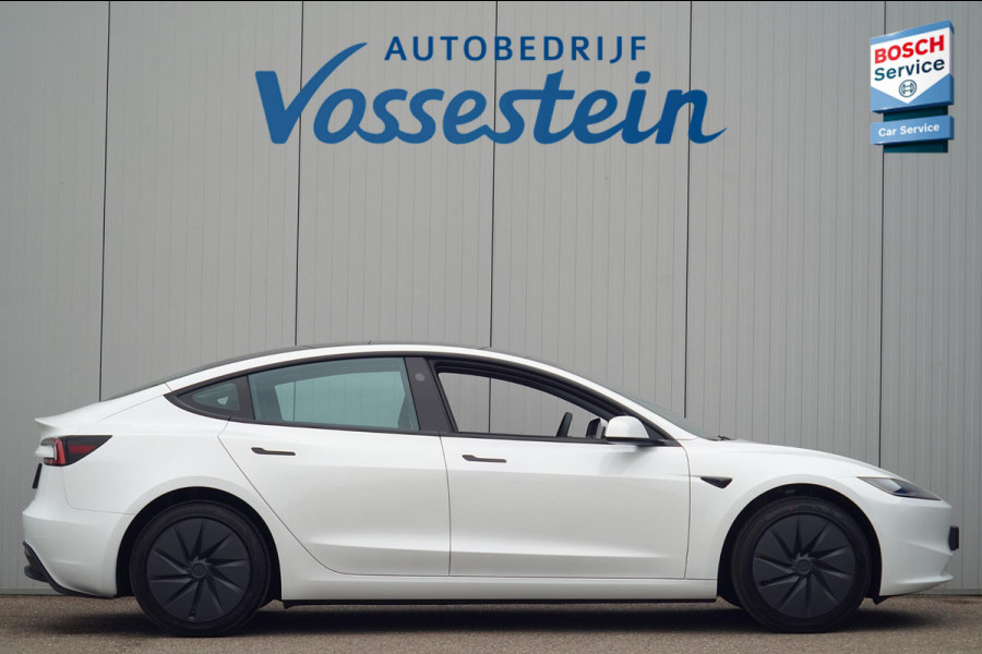 Tesla Model 3 RWD 60 kWh / Nieuw! / Incl. BTW / Pano / Stuurverw. / Elek. Klep / 360 camera / Pearl White Metallic