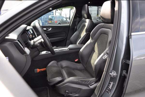 Volvo XC60 T8 390PK Automaat Recharge AWD R-Design / Adaptieve cruise control/ BLIS/ Panoramadak/ Trekhaak/ Head up display/ 360 camera/ Parkeersensoren/ Stoel en stuurwielverwarming