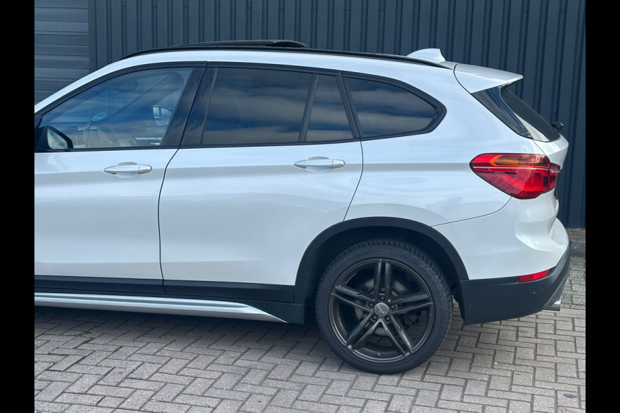 BMW X1 XDrive20d High Executive PANO|HEAD UP|HARMAN /KARDON|