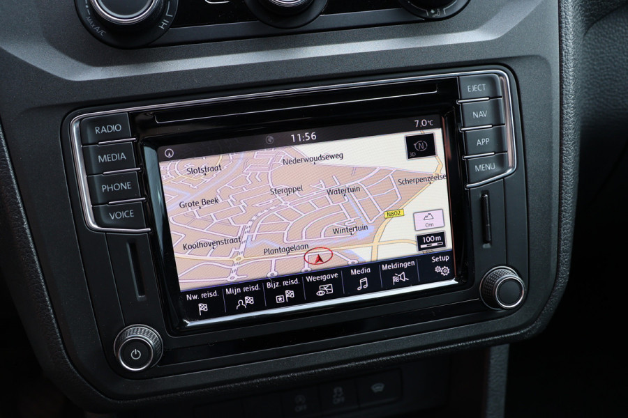 Volkswagen Caddy 2.0 TDI L2H1 185 PK Maxi Exclusive | Bi-Xenon | Navigatie | CarPlay | Trekhaak | DAB | MF Stuur | PDC | Imperiaal | Trekhaak | Sidebars | Alarm | Nieuwe APK | NAP Logisch