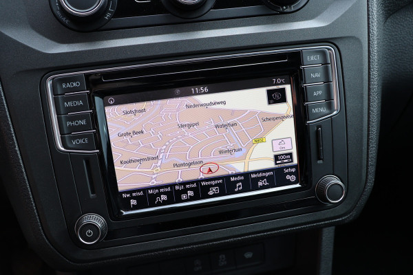 Volkswagen Caddy 2.0 TDI L2H1 185 PK Maxi Exclusive | Bi-Xenon | Navigatie | CarPlay | Trekhaak | DAB | MF Stuur | PDC | Imperiaal | Trekhaak | Sidebars | Alarm | Nieuwe APK | NAP Logisch