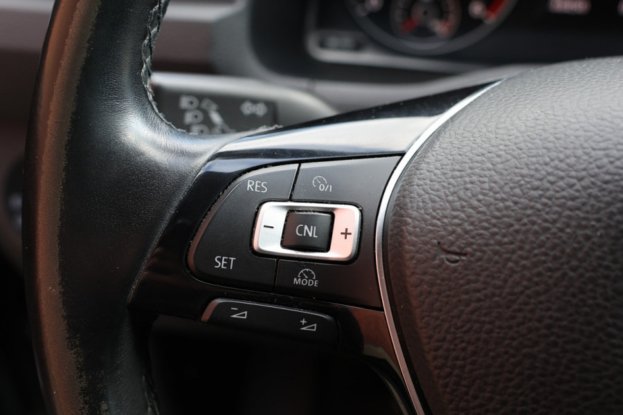 Volkswagen Caddy 2.0 TDI L2H1 185 PK Maxi Exclusive | Bi-Xenon | Navigatie | CarPlay | Trekhaak | DAB | MF Stuur | PDC | Imperiaal | Trekhaak | Sidebars | Alarm | Nieuwe APK | NAP Logisch