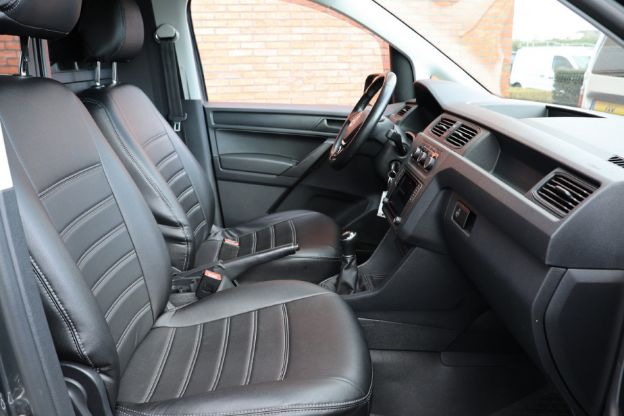 Volkswagen Caddy 2.0 TDI L2H1 185 PK Maxi Exclusive | Bi-Xenon | Navigatie | CarPlay | Trekhaak | DAB | MF Stuur | PDC | Imperiaal | Trekhaak | Sidebars | Alarm | Nieuwe APK | NAP Logisch