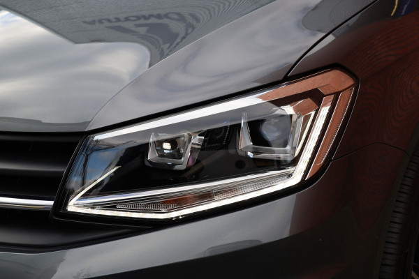 Volkswagen Caddy 2.0 TDI L2H1 185 PK Maxi Exclusive | Bi-Xenon | Navigatie | CarPlay | Trekhaak | DAB | MF Stuur | PDC | Imperiaal | Trekhaak | Sidebars | Alarm | Nieuwe APK | NAP Logisch