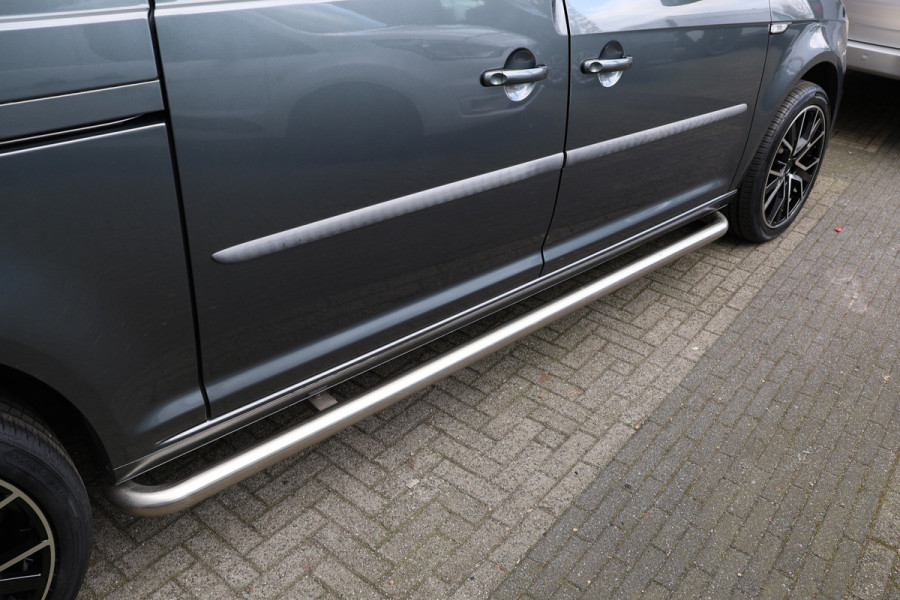 Volkswagen Caddy 2.0 TDI L2H1 185 PK Maxi Exclusive | Bi-Xenon | Navigatie | CarPlay | Trekhaak | DAB | MF Stuur | PDC | Imperiaal | Trekhaak | Sidebars | Alarm | Nieuwe APK | NAP Logisch