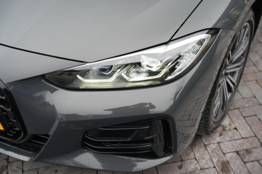 BMW 4 Serie Coupé 420i M Pakket Harman/Kardon LED Cruise Clima Alcantara Camera