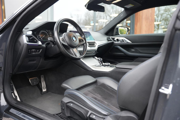 BMW 4 Serie Coupé 420i M Pakket Harman/Kardon LED Cruise Clima Alcantara Camera