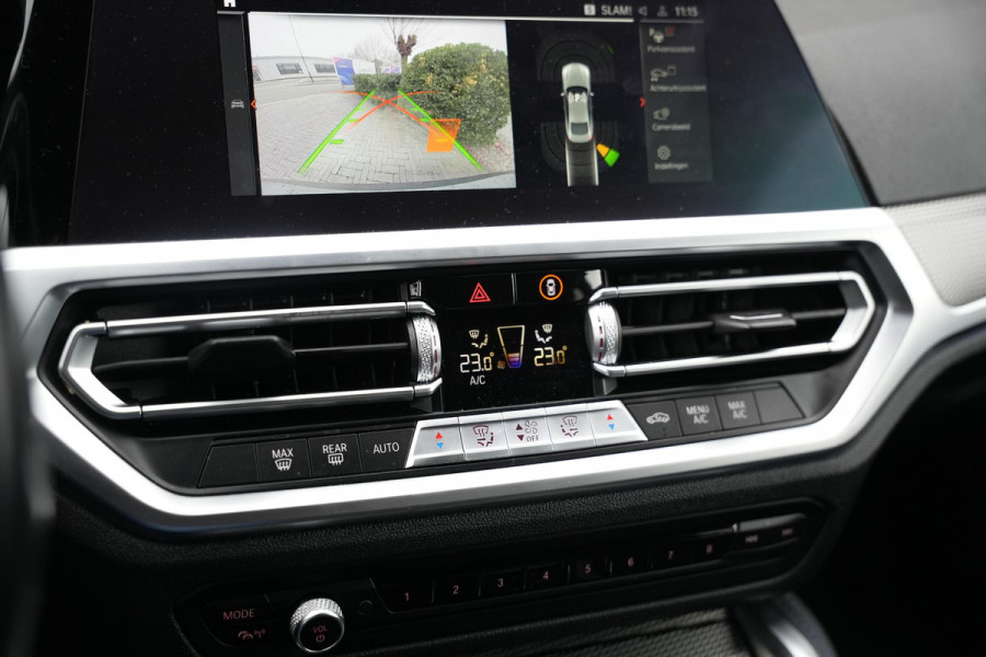 BMW 4 Serie Coupé 420i M Pakket Harman/Kardon LED Cruise Clima Alcantara Camera