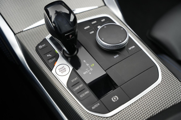 BMW 4 Serie Coupé 420i M Pakket Harman/Kardon LED Cruise Clima Alcantara Camera