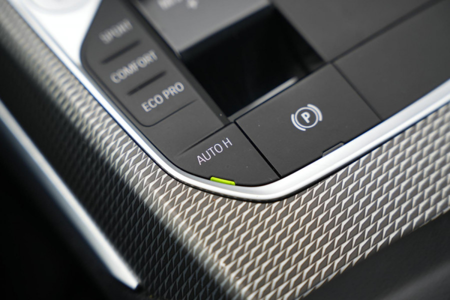 BMW 4 Serie Coupé 420i M Pakket Harman/Kardon LED Cruise Clima Alcantara Camera