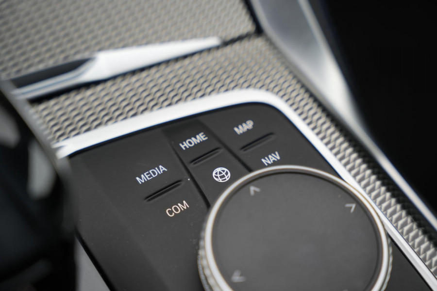 BMW 4 Serie Coupé 420i M Pakket Harman/Kardon LED Cruise Clima Alcantara Camera