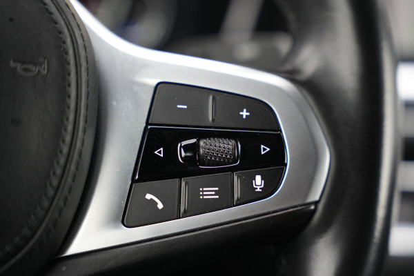 BMW 4 Serie Coupé 420i M Pakket Harman/Kardon LED Cruise Clima Alcantara Camera