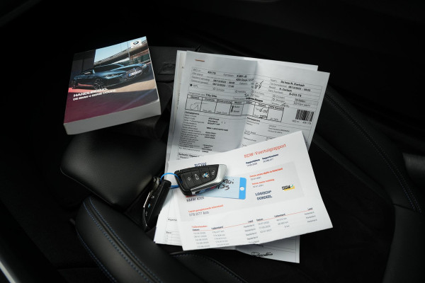 BMW 4 Serie Coupé 420i M Pakket Harman/Kardon LED Cruise Clima Alcantara Camera