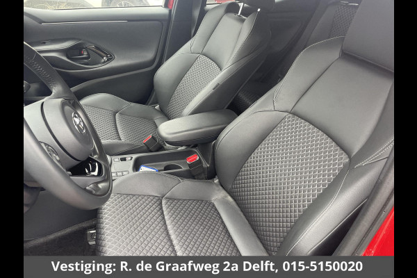 Toyota Yaris 1.5 Hybrid Executive | Stoelverwarming | Navigatie | Dodehoek detectie | Parkeersenoren |