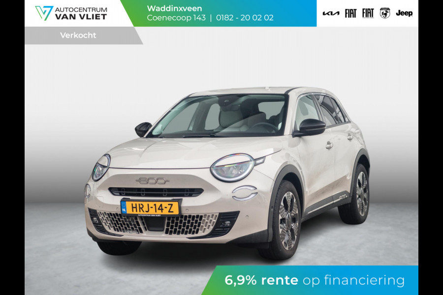 Fiat 600 1.2 Hybrid 110pk La Prima | Leder | Stoelmassage | Camera | Carplay | Adapt. Cruise | Winter Pack