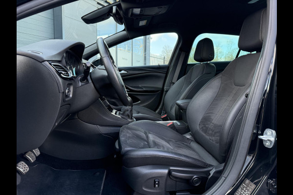Opel Astra Sports Tourer 1.2 Ultimate 146pk,Leder-Alcantara,2e Eigenaar,6 Bak,Navi,Camera,Stoelverw-Stuurverw.Keyless,Lm velgen,Pdc V+A,Rijstrooksensor,BSD,N.A.P,Dealer Onderhouden,Apk tot 10-2026
