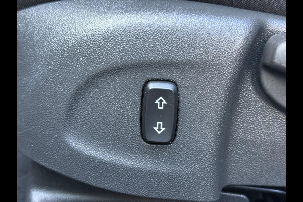 Opel Astra Sports Tourer 1.2 Ultimate 146pk,Leder-Alcantara,2e Eigenaar,6 Bak,Navi,Camera,Stoelverw-Stuurverw.Keyless,Lm velgen,Pdc V+A,Rijstrooksensor,BSD,N.A.P,Dealer Onderhouden,Apk tot 10-2026