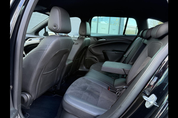 Opel Astra Sports Tourer 1.2 Ultimate 146pk,Leder-Alcantara,2e Eigenaar,6 Bak,Navi,Camera,Stoelverw-Stuurverw.Keyless,Lm velgen,Pdc V+A,Rijstrooksensor,BSD,N.A.P,Dealer Onderhouden,Apk tot 10-2026