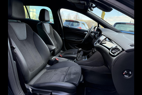 Opel Astra Sports Tourer 1.2 Ultimate 146pk,Leder-Alcantara,2e Eigenaar,6 Bak,Navi,Camera,Stoelverw-Stuurverw.Keyless,Lm velgen,Pdc V+A,Rijstrooksensor,BSD,N.A.P,Dealer Onderhouden,Apk tot 10-2026