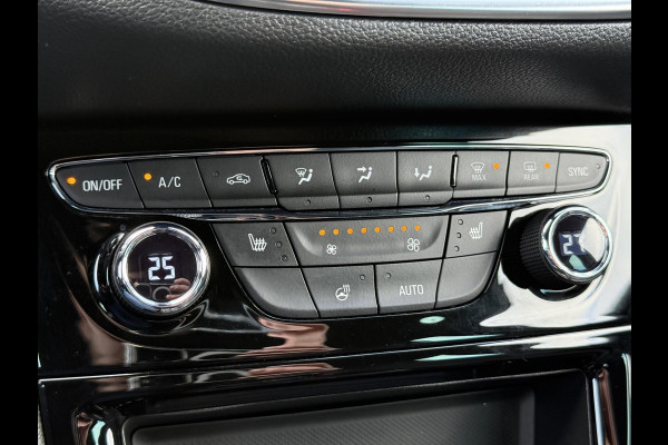 Opel Astra Sports Tourer 1.2 Ultimate 146pk,Leder-Alcantara,2e Eigenaar,6 Bak,Navi,Camera,Stoelverw-Stuurverw.Keyless,Lm velgen,Pdc V+A,Rijstrooksensor,BSD,N.A.P,Dealer Onderhouden,Apk tot 10-2026