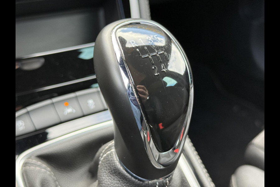 Opel Astra Sports Tourer 1.2 Ultimate 146pk,Leder-Alcantara,2e Eigenaar,6 Bak,Navi,Camera,Stoelverw-Stuurverw.Keyless,Lm velgen,Pdc V+A,Rijstrooksensor,BSD,N.A.P,Dealer Onderhouden,Apk tot 10-2026