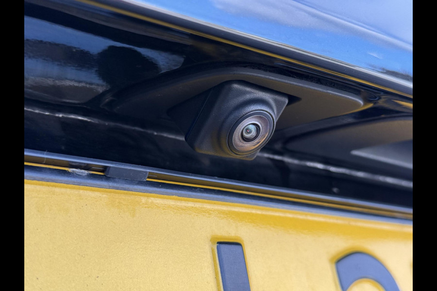 Opel Astra Sports Tourer 1.2 Ultimate 146pk,Leder-Alcantara,2e Eigenaar,6 Bak,Navi,Camera,Stoelverw-Stuurverw.Keyless,Lm velgen,Pdc V+A,Rijstrooksensor,BSD,N.A.P,Dealer Onderhouden,Apk tot 10-2026