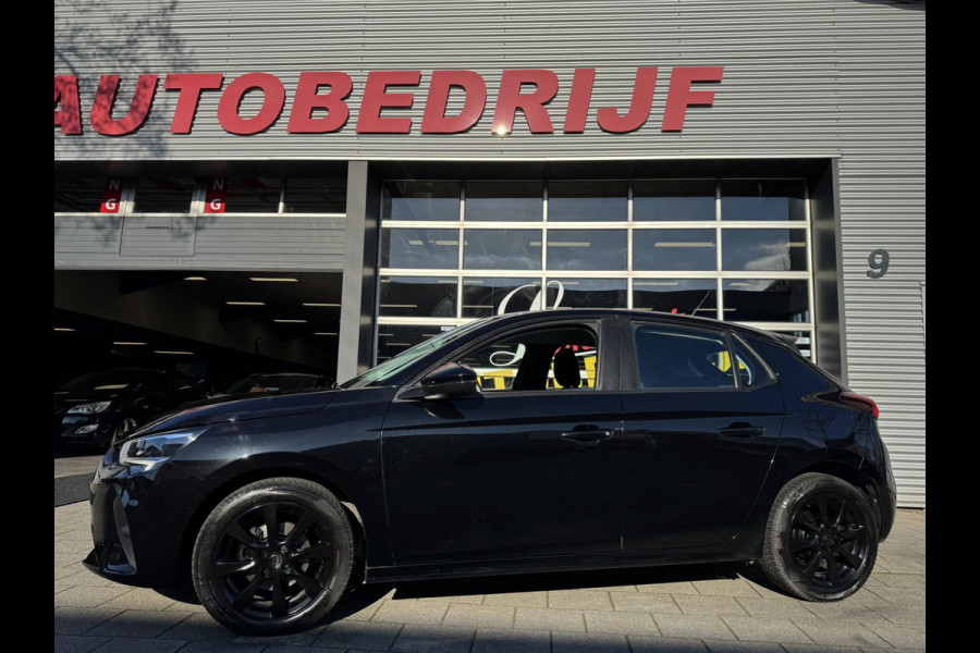 Opel Corsa 1.2 BLACK Edition - Navigatie / Apple CarPlay I Airco I PDC I Sport velgen I Dealer onderhouden
