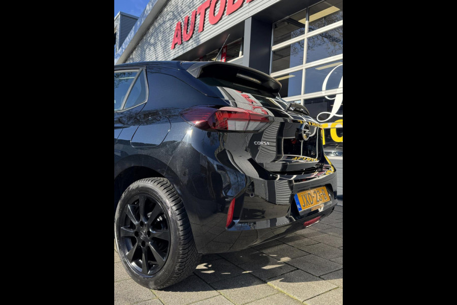 Opel Corsa 1.2 BLACK Edition - Navigatie / Apple CarPlay I Airco I PDC I Sport velgen I Dealer onderhouden