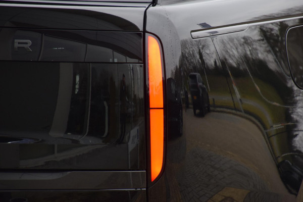 Land Rover Range Rover P460e HSE PHEV | 4 Wheel Steering | Soft Close | 23 SV''