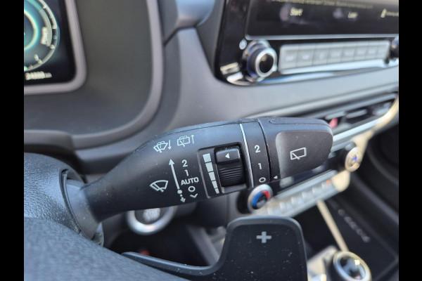 Hyundai Kona 1.6 GDI HEV Premium Sky