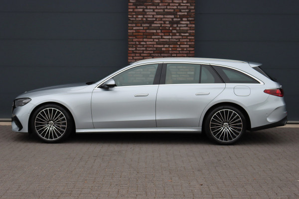 Mercedes-Benz E-Klasse Estate 300 e AMG Line Premium | Airmatic | Hyperscreen | Distronic+ | Massage | Stoelventilatie | Nappa Leder | Burmester | 3D-Display | Vlakkenverwarming | Memory | HUD |