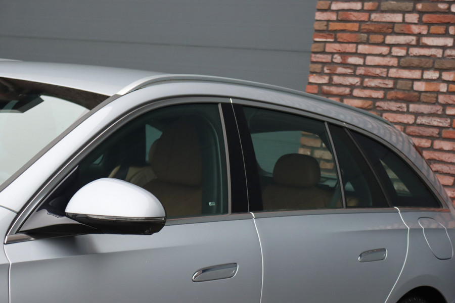 Mercedes-Benz E-Klasse Estate 300 e AMG Line Premium | Airmatic | Hyperscreen | Distronic+ | Massage | Stoelventilatie | Nappa Leder | Burmester | 3D-Display | Vlakkenverwarming | Memory | HUD |