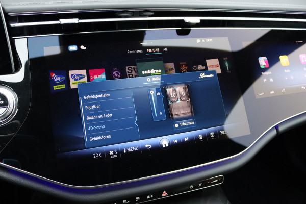 Mercedes-Benz E-Klasse Estate 300 e AMG Line Premium | Airmatic | Hyperscreen | Distronic+ | Massage | Stoelventilatie | Nappa Leder | Burmester | 3D-Display | Vlakkenverwarming | Memory | HUD |