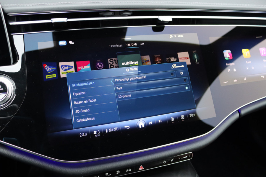 Mercedes-Benz E-Klasse Estate 300 e AMG Line Premium | Airmatic | Hyperscreen | Distronic+ | Massage | Stoelventilatie | Nappa Leder | Burmester | 3D-Display | Vlakkenverwarming | Memory | HUD |