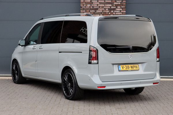 Mercedes-Benz V-Klasse 250d L2 Avantgarde | Distronic | AMG | Trekhaak | Standverwarming | Surround Camera | Elek. Schuifdeuren | Multibeam LED | Leder | Rijassistentiepakket | Verwarmd Stuurwiel |